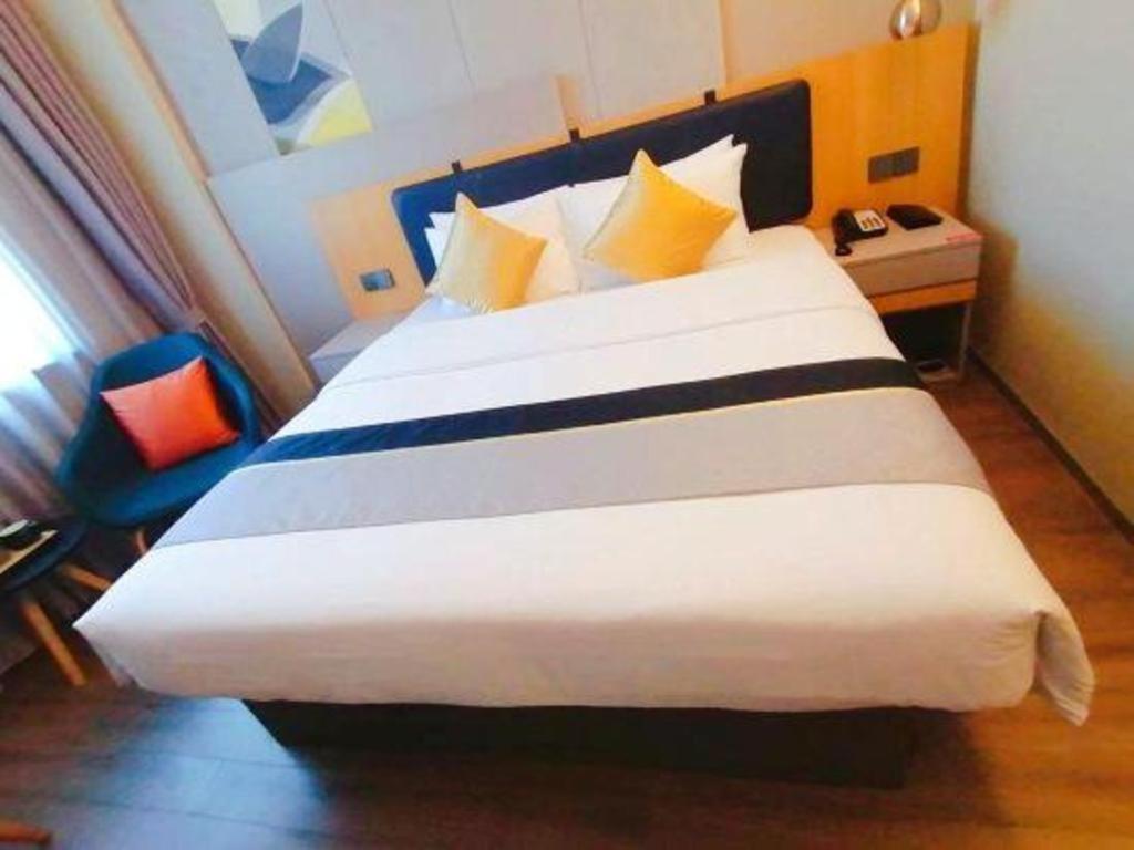 Home Inn Kunming Baita Road Exterior photo