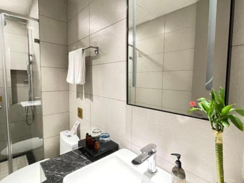 Home Inn Kunming Baita Road Exterior photo