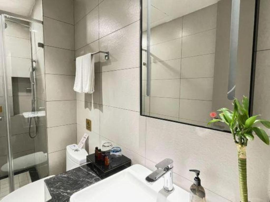 Home Inn Kunming Baita Road Exterior photo