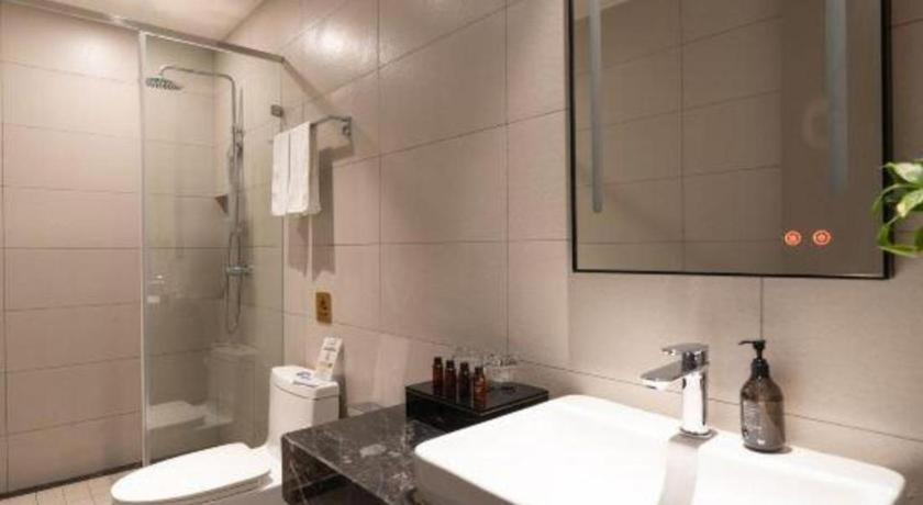 Home Inn Kunming Baita Road Exterior photo